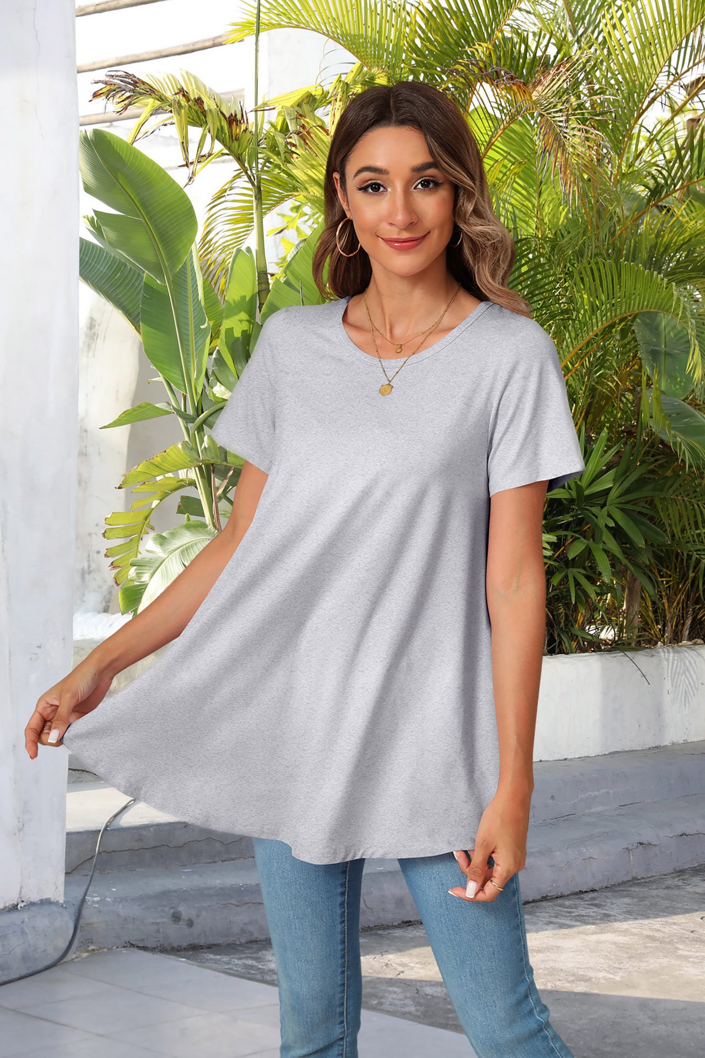 Tunic Tops for Women Plus Size Short Sleeve Crew Neck Swing Flare Loose T-Shirt Blouses to Wear with Leggings